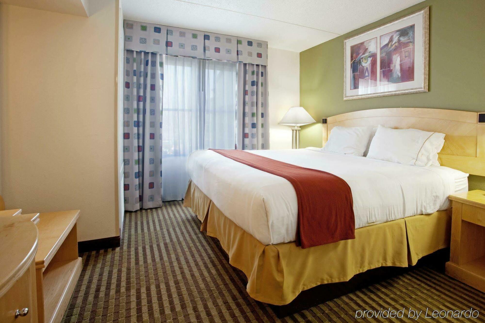 穆尔斯维尔 - 诺曼湖智选套房假日酒店 客房 照片
