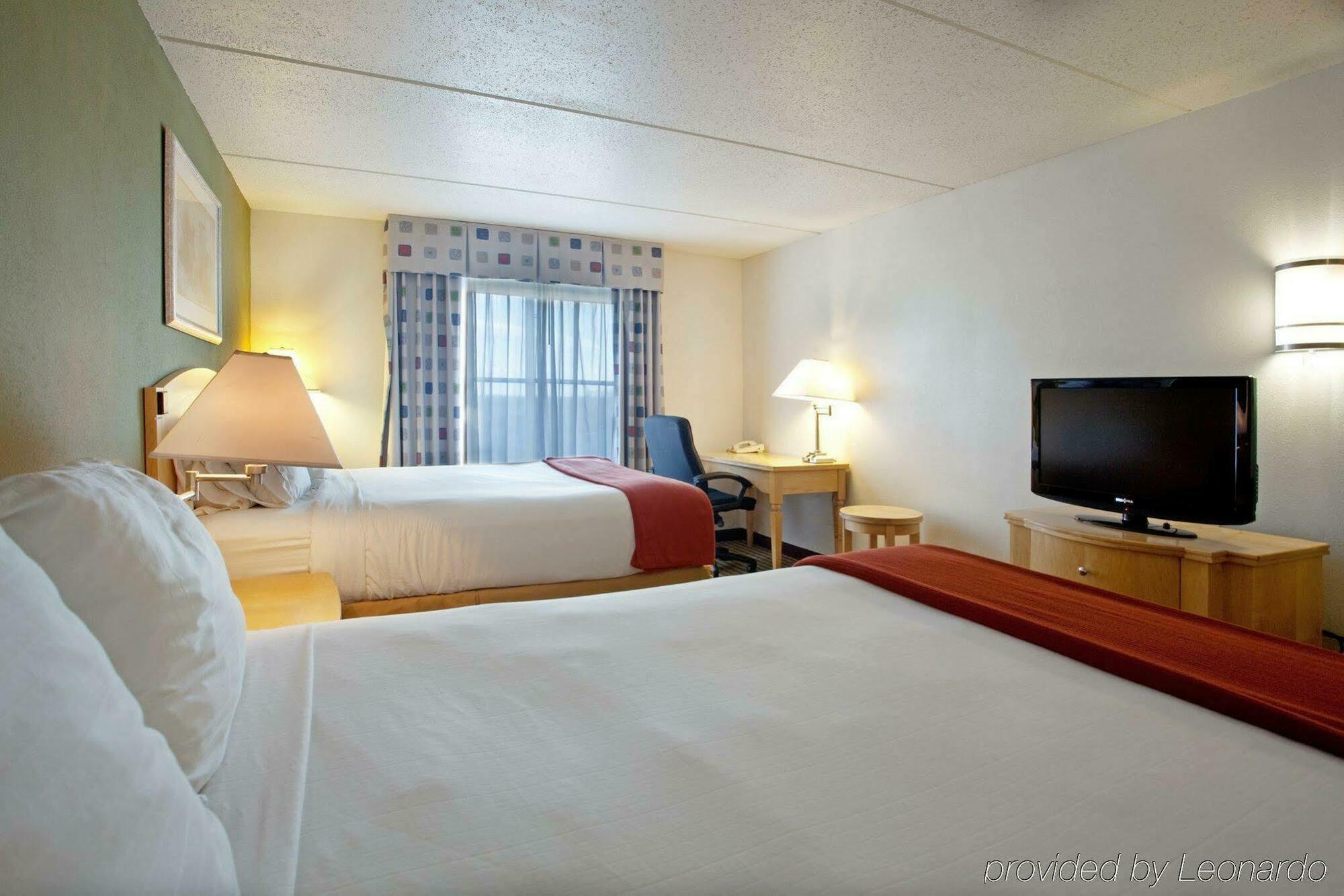 穆尔斯维尔 - 诺曼湖智选套房假日酒店 客房 照片